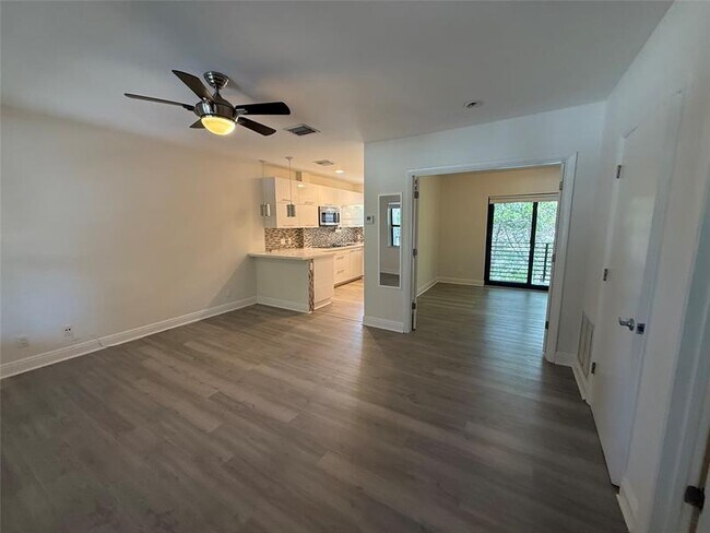 property at 1109 E Broward Blvd