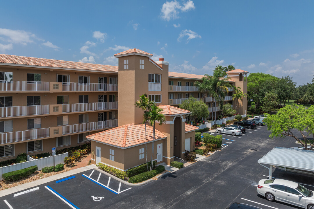 Regal Shores Condos in Boynton Beach, FL - Building Photo