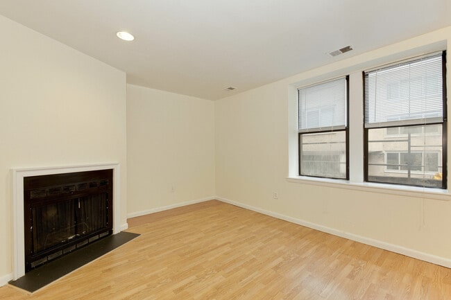 2012 O St NW in Washington, DC - Building Photo - Building Photo