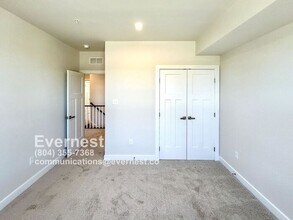 12112 Calgary Lp in Chester, VA - Building Photo - Building Photo