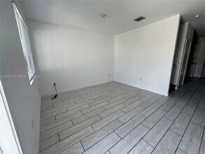 1030 SE 23rd Terrace in Homestead, FL - Building Photo - Building Photo