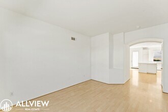 31 Dahlia in Irvine, CA - Building Photo - Building Photo