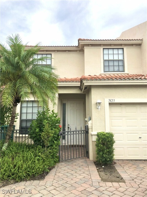 property at 7423 Bristol Cir