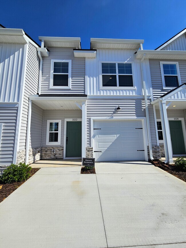 1522 Yellowwood Ct in Reidville, SC - Building Photo - Building Photo