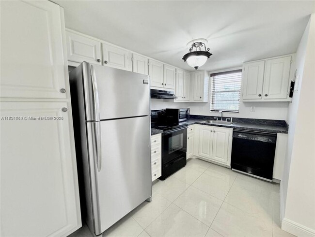 property at 3150 W Rolling Hills Cir