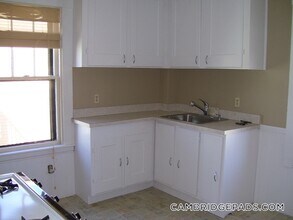 57 Hurley St in Cambridge, MA - Building Photo - Building Photo