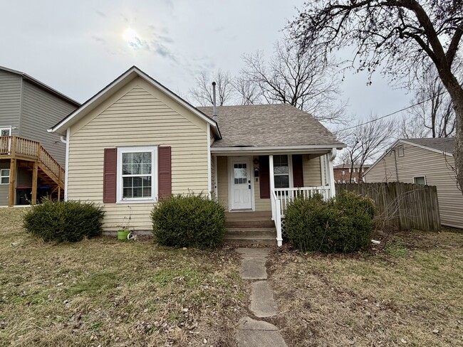 416 Jackson St in Warrensburg, MO - Building Photo - Building Photo
