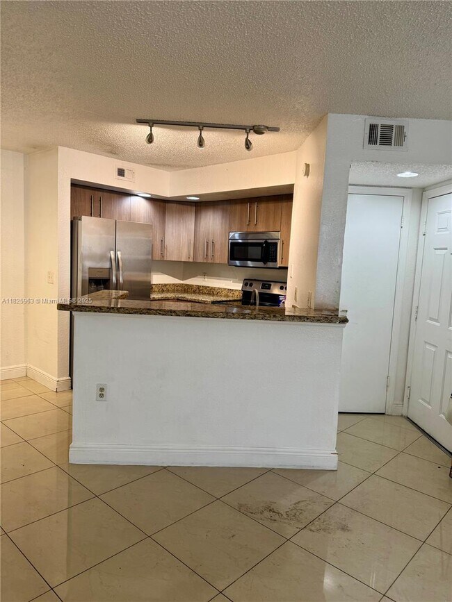 property at 13090 Vista Isles Dr