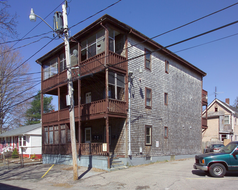 3 Mador Ave in Taunton, MA - Foto de edificio