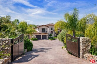 31823 Lobo Canyon Rd in Agoura Hills, CA - Building Photo - Building Photo