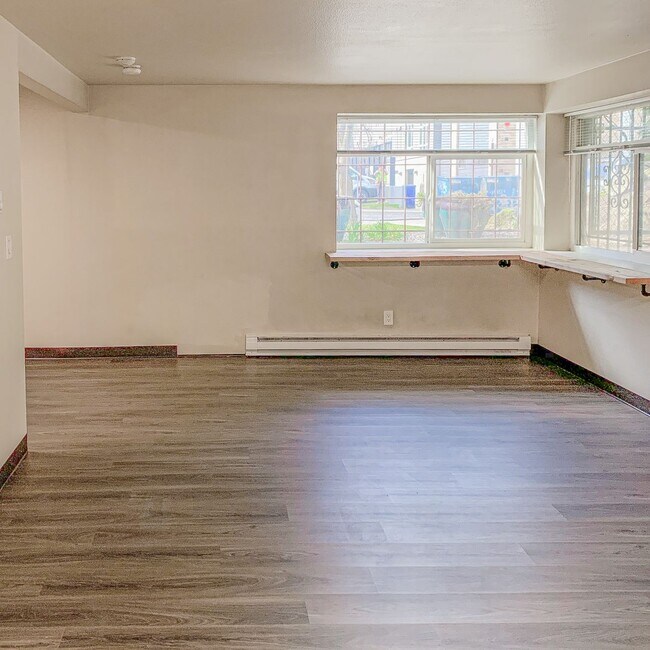 MYKONOS in Seattle, WA - Building Photo - Building Photo