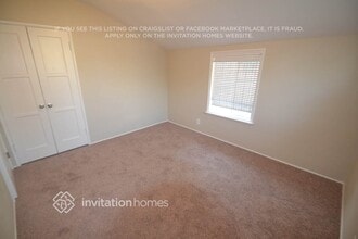 17363 Saticoy St in Los Angeles, CA - Building Photo - Building Photo