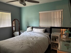 6423 34th Terrace N in St. Petersburg, FL - Building Photo - Building Photo