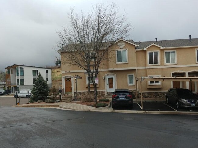property at 1415 Madison Ridge Heights