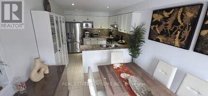 165 Fieldstone Dr in Vaughan, ON - Building Photo - Building Photo