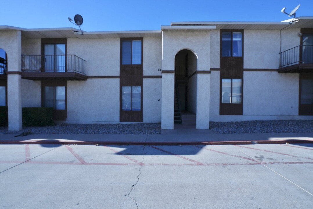 462 W 300 N in Saint George, UT - Building Photo