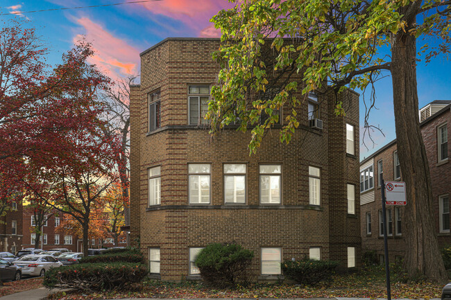 3336 W Hollywood Ave in Chicago, IL - Building Photo - Building Photo