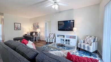 1058 Sea Mountain Hwy-Unit -ID1245532P in North Myrtle Beach, SC - Building Photo - Building Photo