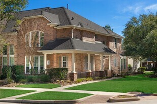 50 E Pipers Green St in The Woodlands, TX - Building Photo