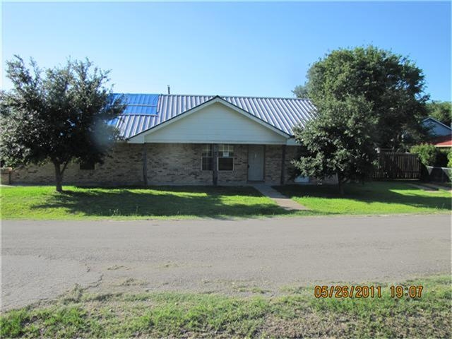 Madisonville Manor in Madisonville, TX - Building Photo