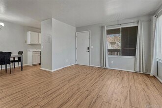 7968 Chase Cir in Arvada, CO - Foto de edificio - Building Photo