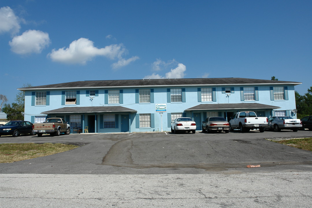 122 Caribbean St in Deltona, FL - Foto de edificio