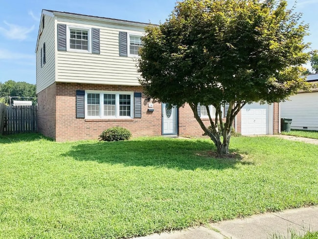 14 Rendon Dr in Hampton, VA - Foto de edificio - Building Photo