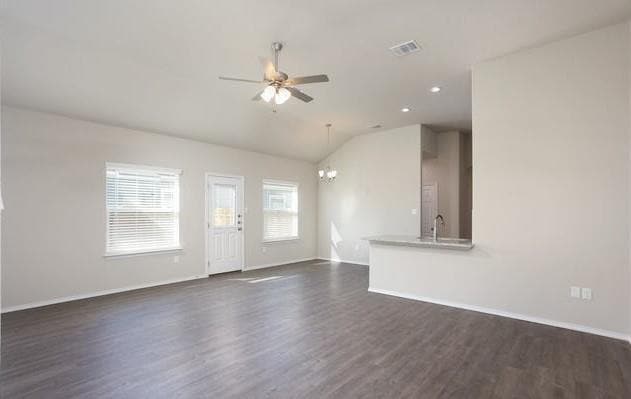 3414 Scott Cir in Seguin, TX - Building Photo - Building Photo