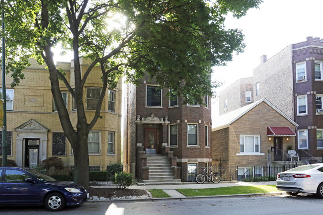 3321 S Emerald Ave in Chicago, IL - Building Photo - Building Photo