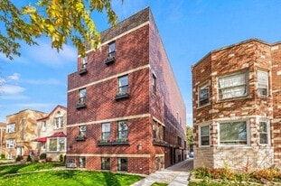 6223 N Albany Ave in Chicago, IL - Building Photo