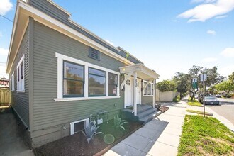 854 Orange Ave in Long Beach, CA - Building Photo - Building Photo