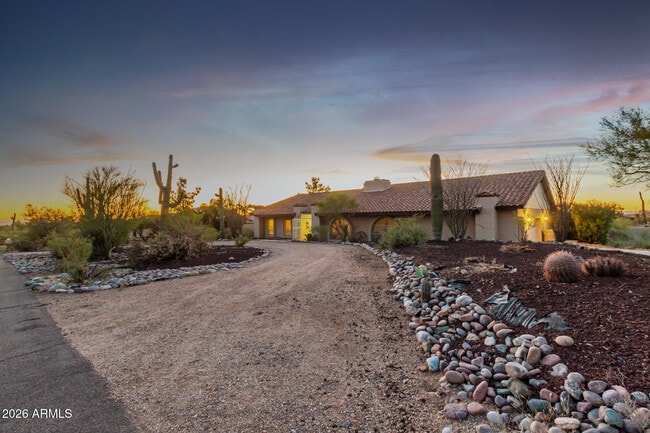 36444 N Stardust Ln in Carefree, AZ - Building Photo - Building Photo