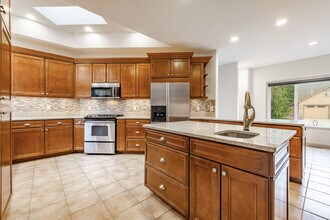 8975 Snowy Owl Ln in Blaine, WA - Building Photo - Building Photo