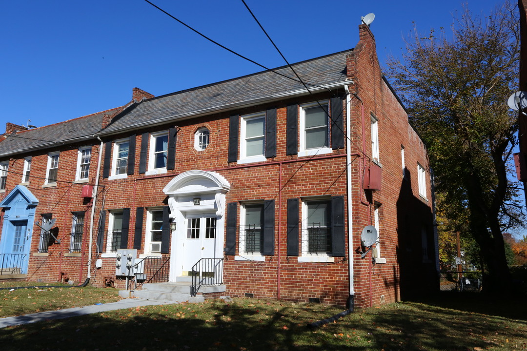 908 Quincy St Ne in Washington, DC - Building Photo