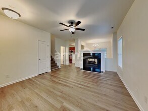 3204 Neuse Crossing Dr in Raleigh, NC - Building Photo - Building Photo