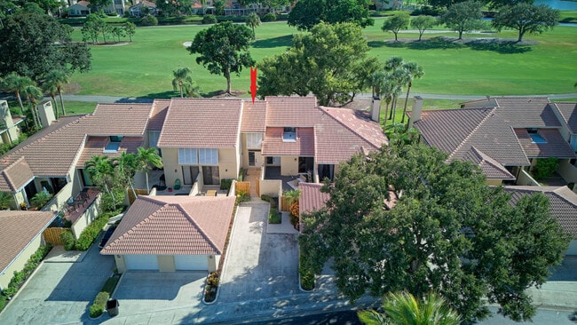 293 Old Meadow Way in Palm Beach Gardens, FL - Building Photo - Building Photo