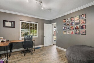 4302 E Wilshire Dr in Phoenix, AZ - Building Photo - Building Photo