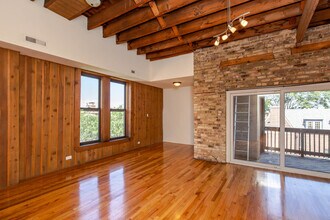 1136 W Armitage Ave in Chicago, IL - Building Photo - Building Photo