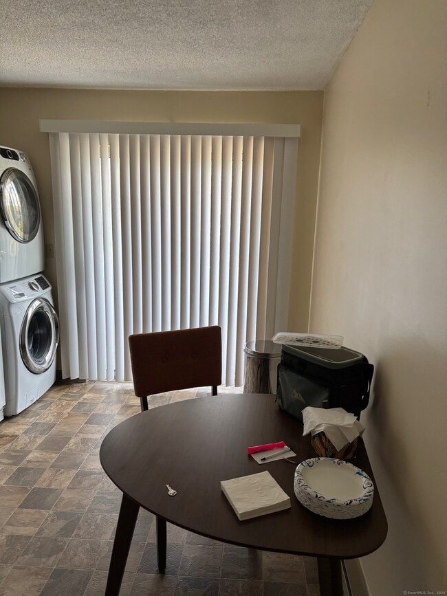 81 Chipman St in Waterbury, CT - Foto de edificio - Building Photo