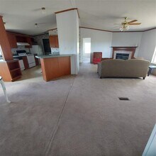55 Regina Dr in Taylor, TX - Building Photo - Building Photo