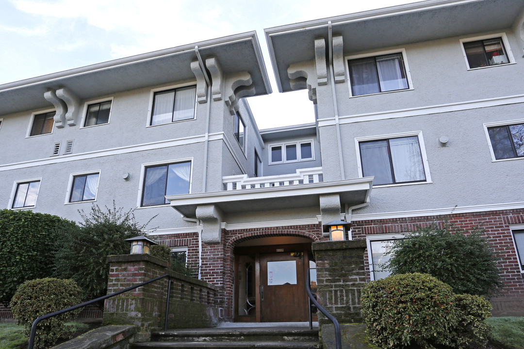 13th Avenue Apartments in Portland, OR - Building Photo