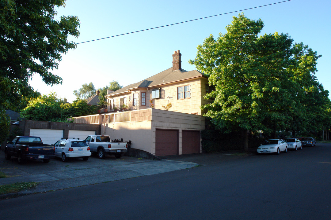 Residential Condominium in Portland, OR - Building Photo