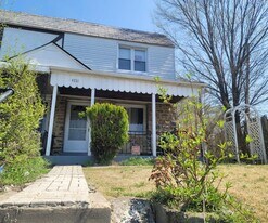 4111 8th St in Baltimore, MD - Building Photo