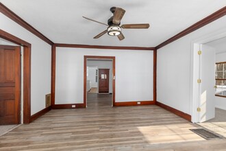 210 New St in Stanton, MI - Foto de edificio - Building Photo