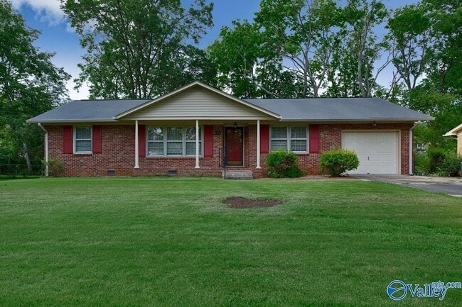 property at 2320 Rodgers Dr NE