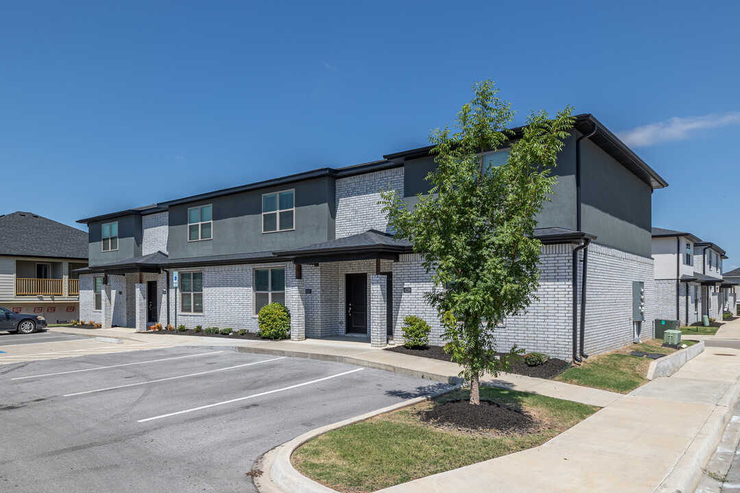 Rupple Townhomes in Fayetteville, AR - Foto de edificio