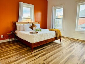 63 E Russell St in Columbus, OH - Foto de edificio - Building Photo