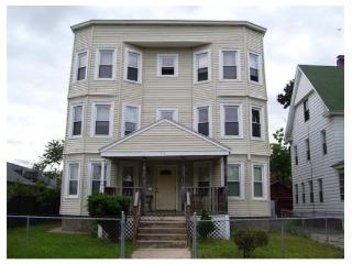 76 Sorrento St in Springfield, MA - Foto de edificio - Building Photo