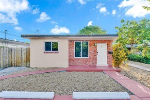 2931 SW 39th Ave in Miami, FL - Building Photo