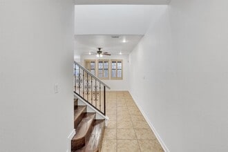 9813 Sandhill Dr in Laredo, TX - Building Photo - Building Photo